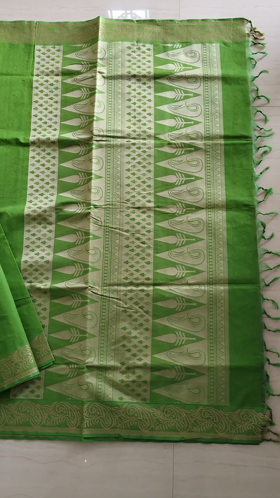 Bright green cotton saree