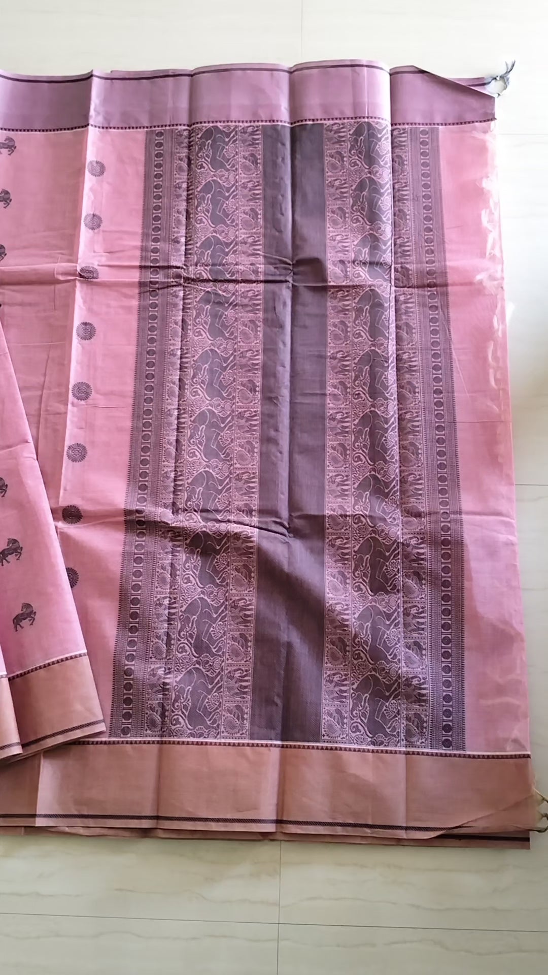 Pink cotton saree with horse & rudhrasham butta and ganga jamuna border