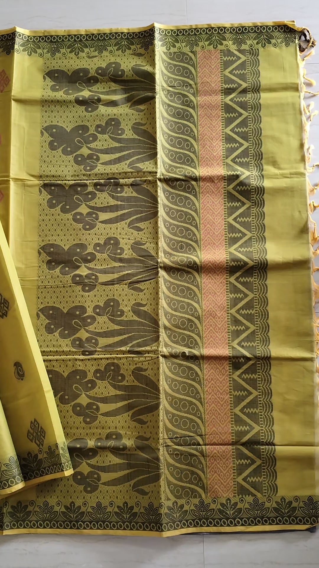Mehandi green cotton saree with kolam buttas