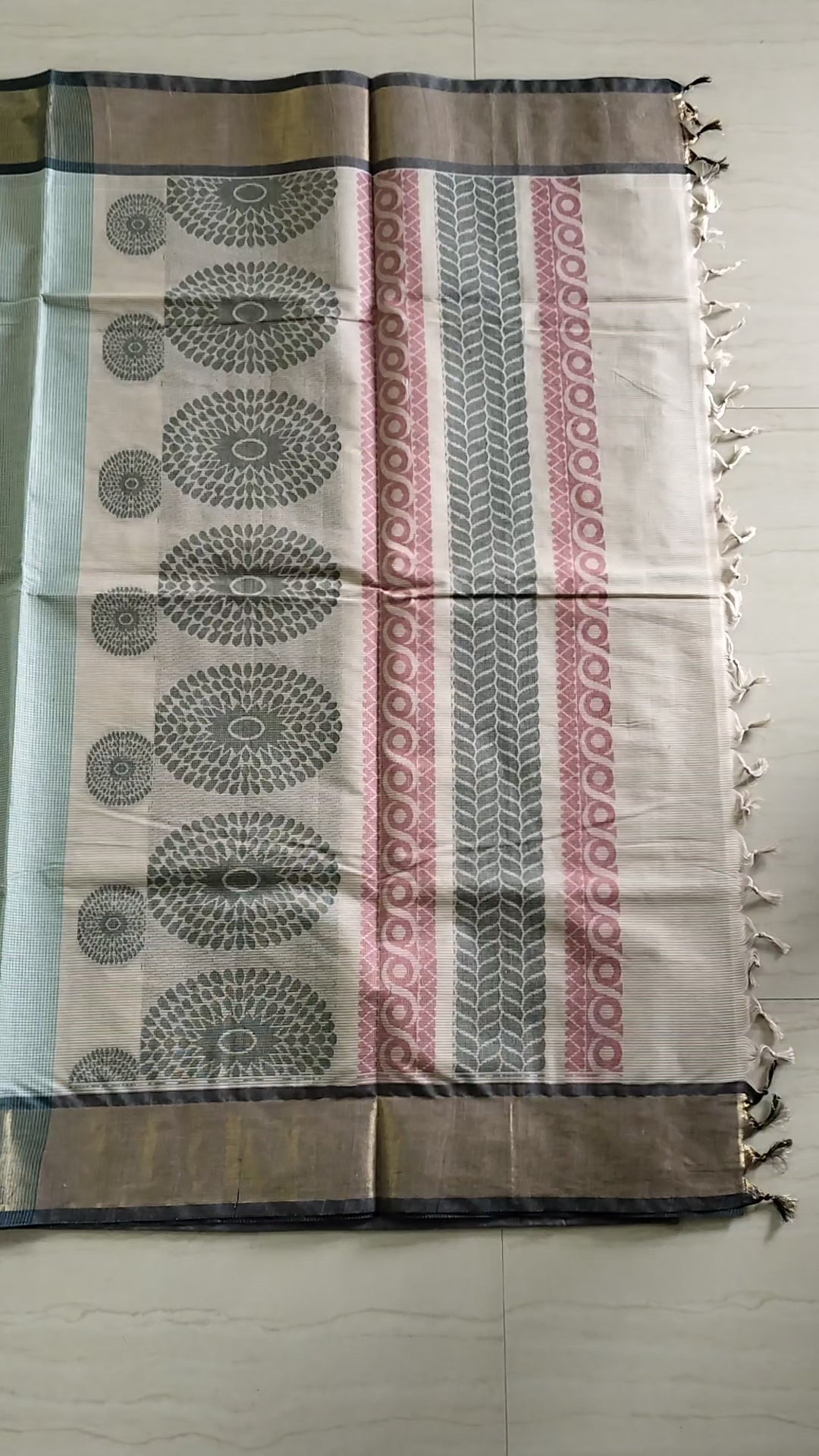 Green podi kattam & bisque beige cotton saree with zari border