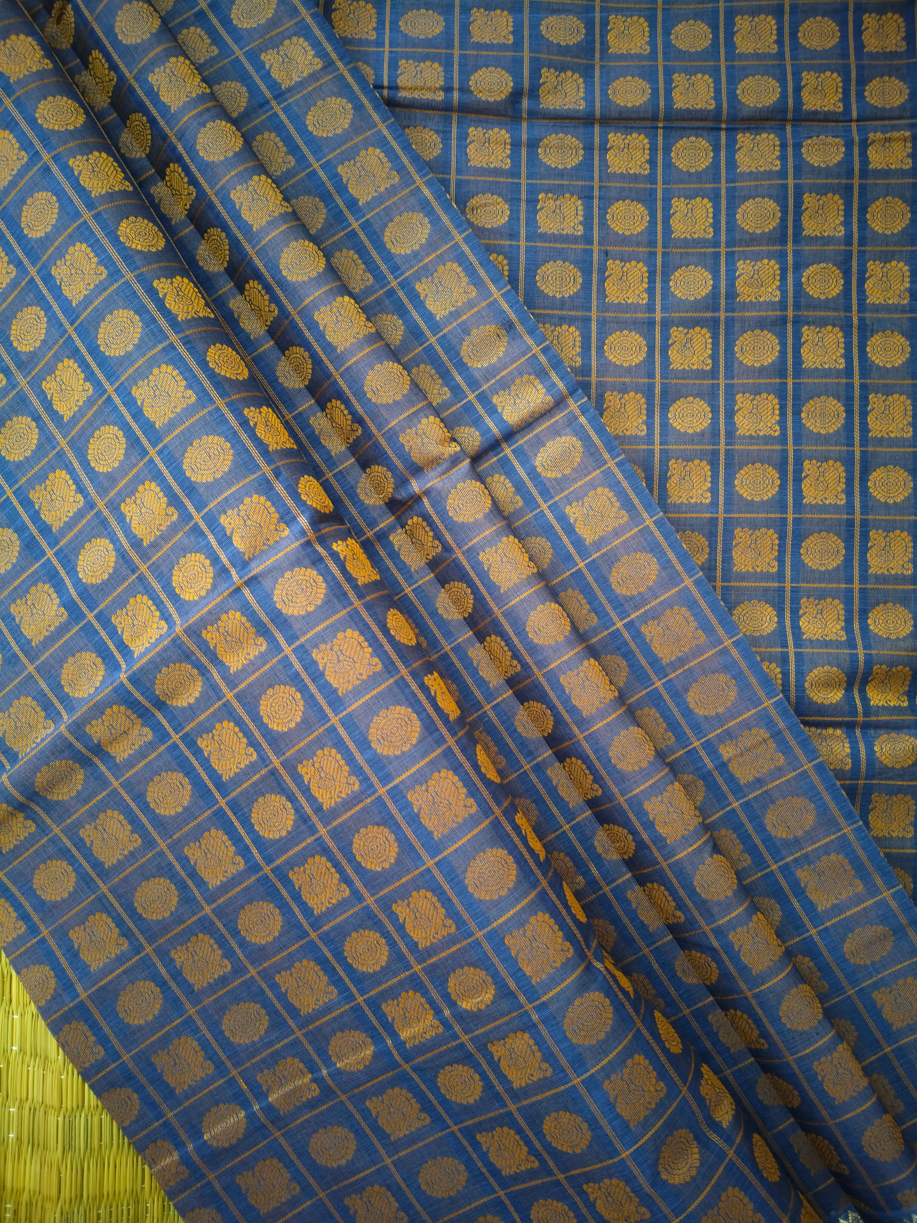 Aayiram Butta grand Golden zari cotton saree
