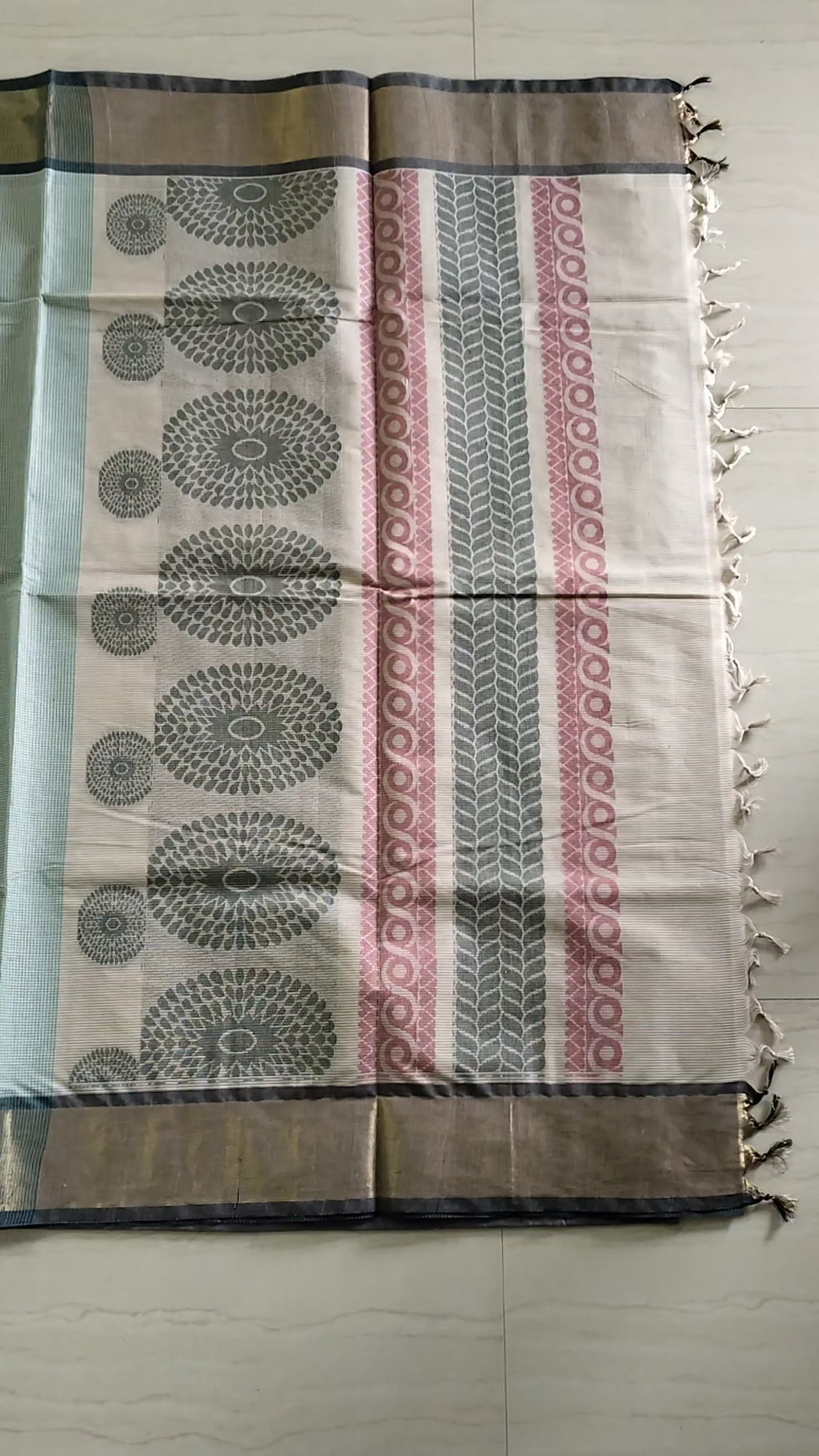 Green podi kattam & bisque beige cotton saree with zari border
