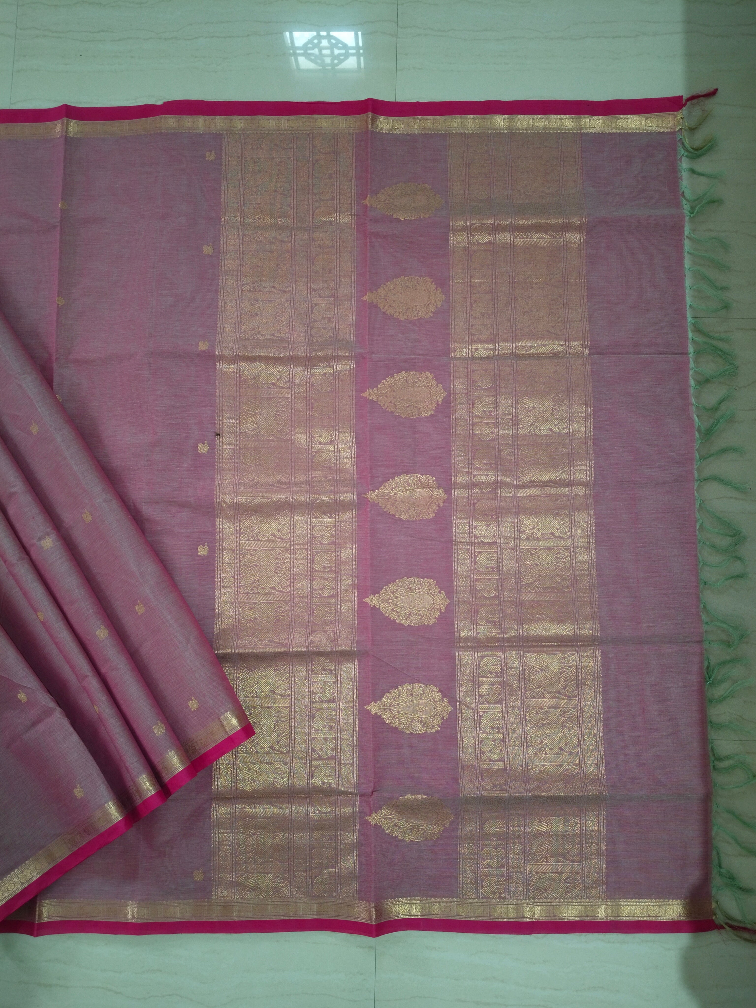 Pink golden zari cotton saree with small buttas & intricate pallu